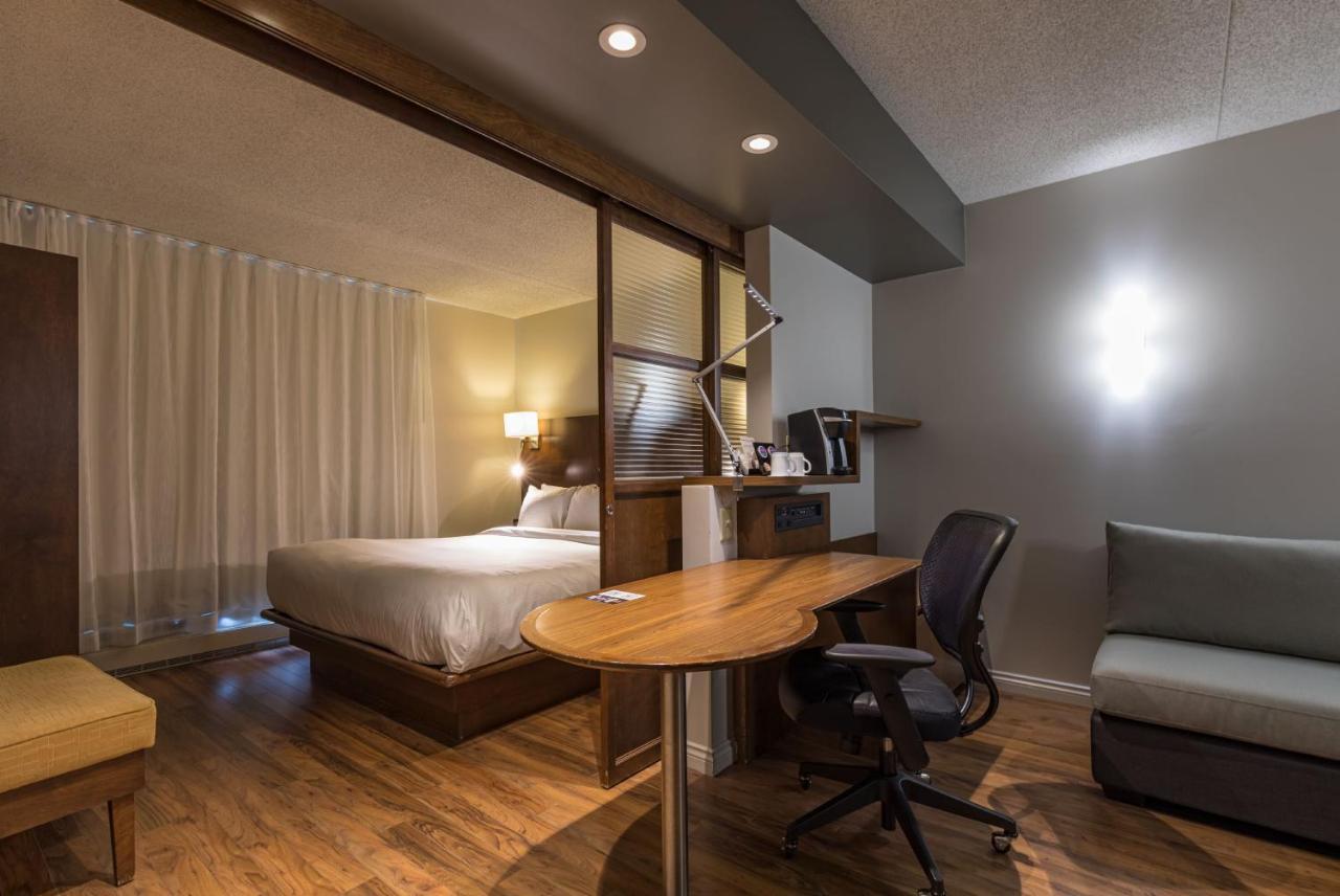 Hotel & Suites Normandin Quebec Zewnętrze zdjęcie
