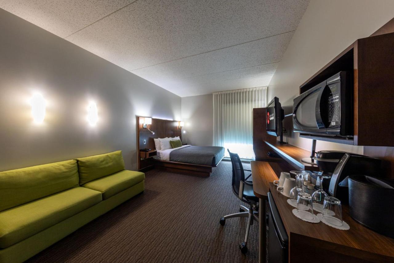 Hotel & Suites Normandin Quebec Zewnętrze zdjęcie