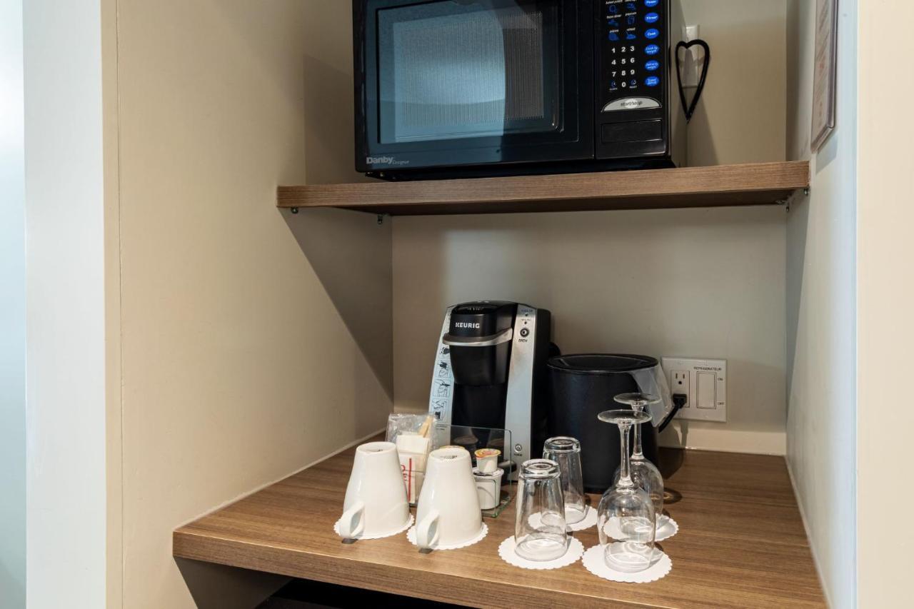 Hotel & Suites Normandin Quebec Zewnętrze zdjęcie
