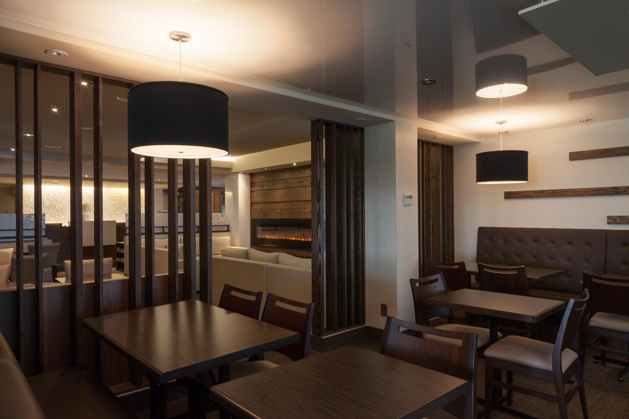 Hotel & Suites Normandin Quebec Zewnętrze zdjęcie
