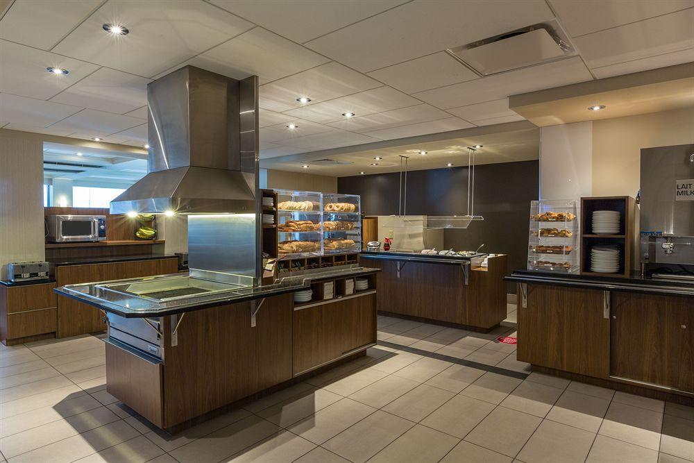 Hotel & Suites Normandin Quebec Zewnętrze zdjęcie