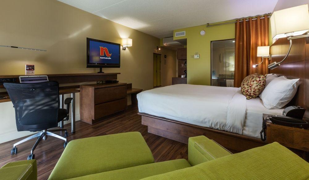 Hotel & Suites Normandin Quebec Zewnętrze zdjęcie