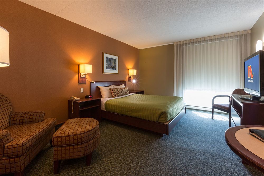 Hotel & Suites Normandin Quebec Zewnętrze zdjęcie