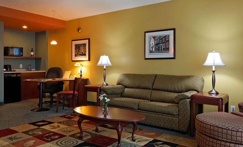 Hotel & Suites Normandin Quebec Zewnętrze zdjęcie
