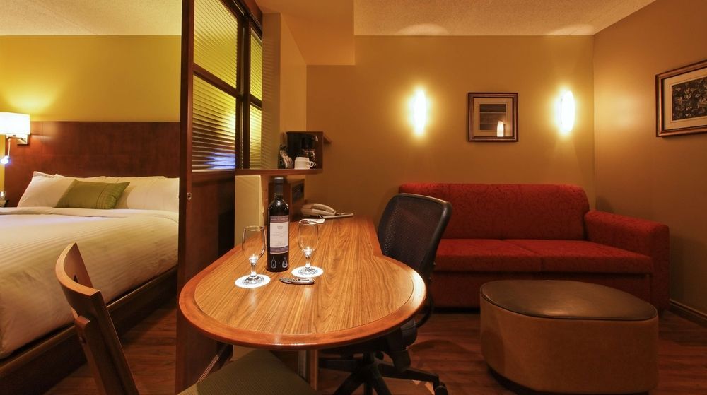 Hotel & Suites Normandin Quebec Zewnętrze zdjęcie