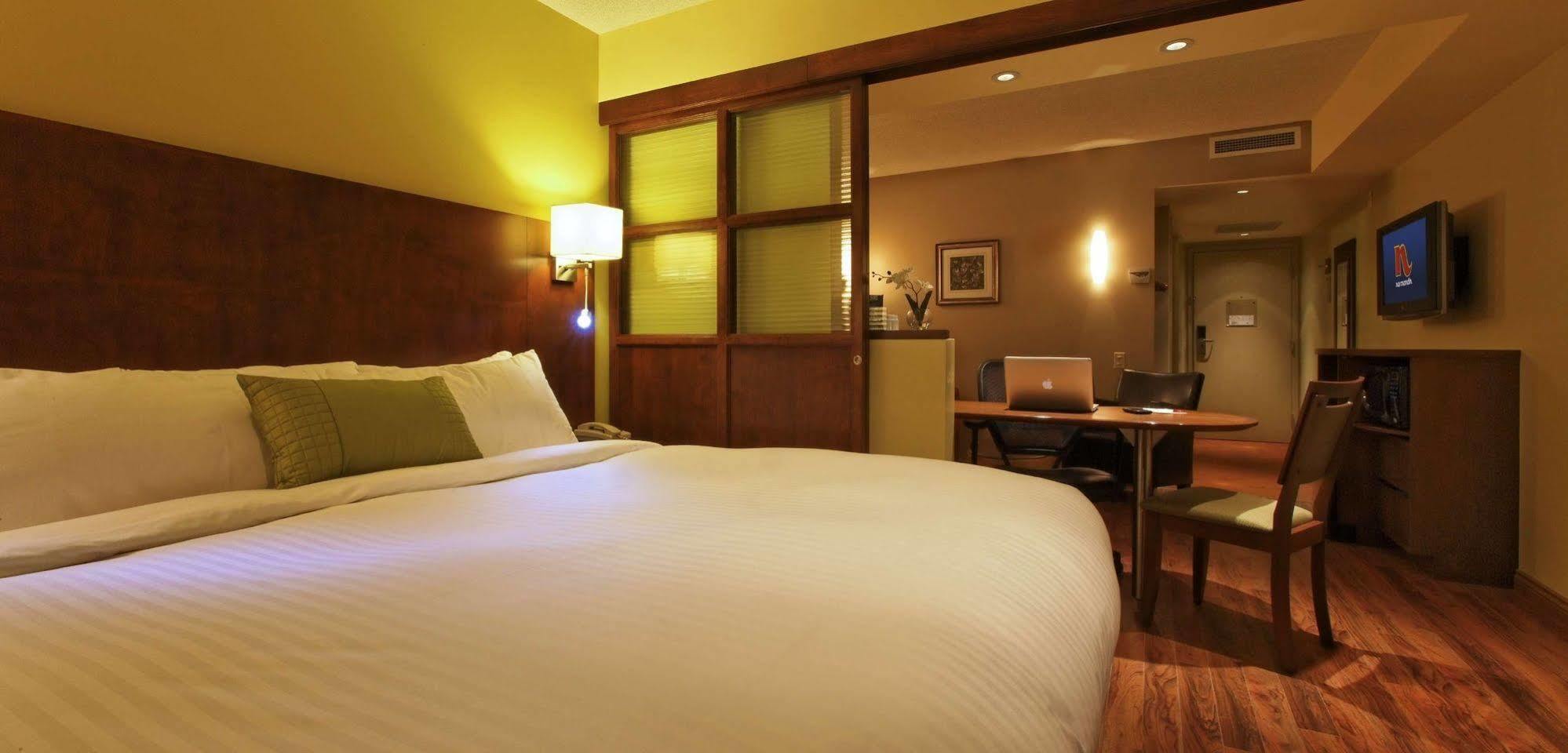 Hotel & Suites Normandin Quebec Zewnętrze zdjęcie